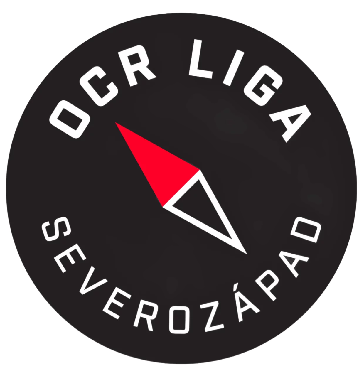 Logo OCR LIGA SEVEROZÁPAD: černý kruh s bílým nápisem a červeno-bílou šipkou kompasu.